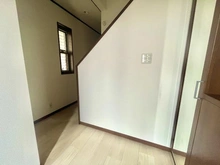 【東京都/足立区大谷田】足立区大谷田5丁目／戸建 玄関