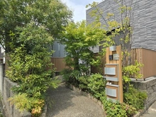 【千葉県/柏市つくしが丘】柏市つくしが丘1丁目／店舗付き戸建 アプローチ