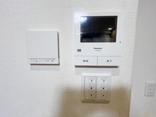 【千葉県/白井市桜台】白井市桜台4丁目／戸建 電動シャッター・床暖房・インターフォン
