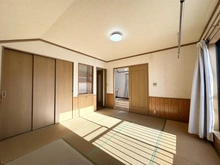 【千葉県/柏市松葉町】柏市松葉町6丁目／戸建 和室：2階（奥：LDK）