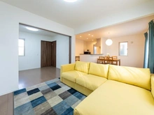 【千葉県/八千代市八千代台西】プラウドシーズン八千代台　八千代市八千代台西4丁目　中古戸建 リビング・ダイニング