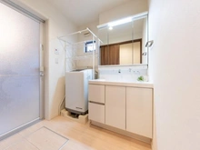 【千葉県/八千代市八千代台西】プラウドシーズン八千代台　八千代市八千代台西4丁目　中古戸建 洗面所