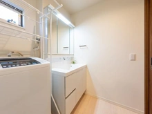 【千葉県/八千代市八千代台西】プラウドシーズン八千代台　八千代市八千代台西4丁目　中古戸建 洗面所