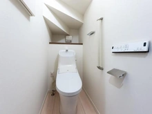 【千葉県/八千代市八千代台西】プラウドシーズン八千代台　八千代市八千代台西4丁目　中古戸建 トイレ