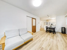 【千葉県/船橋市薬園台町】船橋市薬園台町1丁目　中古戸建 リビング・ダイニング