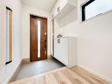 【千葉県/船橋市薬園台町】船橋市薬園台町1丁目　中古戸建 玄関