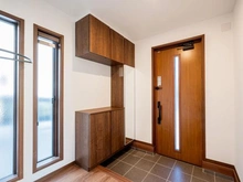 【千葉県/船橋市北本町】船橋市北本町2丁目　中古戸建 玄関