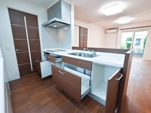 【東京都/足立区西竹の塚】足立区西竹の塚二丁目戸建 キッチン