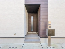 【東京都/足立区柳原】足立区柳原一丁目　戸建 玄関