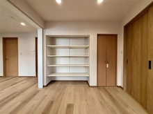 【東京都/葛飾区堀切】葛飾区堀切1丁目 二世帯住宅戸建 リビング：1階