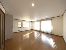 【東京都/港区三田】港区三田1丁目　中古戸建 リビング・ダイニング