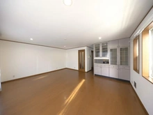 【東京都/港区三田】港区三田1丁目　中古戸建 リビング・ダイニング