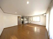 【東京都/港区三田】港区三田1丁目　中古戸建 リビング・ダイニング