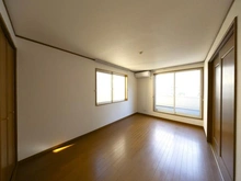 【東京都/港区三田】港区三田1丁目　中古戸建 洋室：3階部分(南西側)