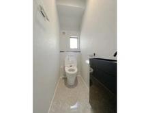 【東京都/豊島区目白】豊島区目白2丁目新築戸建　2号棟 トイレ