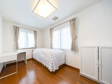 【東京都/世田谷区成城】世田谷区成城一丁目　戸建て 洋室