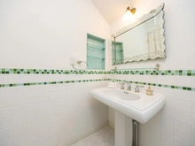 【東京都/世田谷区成城】世田谷区成城一丁目　戸建て 洗面室