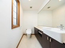 【東京都/世田谷区成城】世田谷区成城一丁目　戸建て トイレ：１F