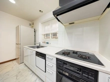 【東京都/世田谷区成城】世田谷区成城一丁目　戸建て キッチン