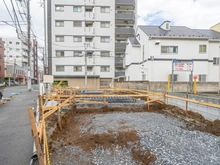 【埼玉県/さいたま市浦和区高砂】さいたま市浦和区高砂4丁目新築戸建　B号棟 現地（建築前）：B号棟写真中央