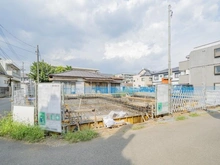 【東京都/立川市富士見町】立川市富士見町2丁目新築戸建　1号棟 建築中の外観：写真左：1号棟