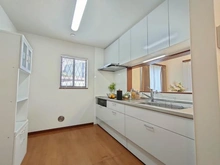 【東京都/町田市大蔵町】町田市大蔵町　戸建 キッチン：家具・調度品は価格に含まれません。