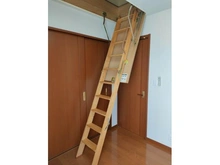 【東京都/町田市大蔵町】町田市大蔵町　戸建 屋根裏収納階段