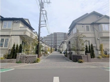 【神奈川県/大和市つきみ野】大和市つきみ野1丁目　戸建 前面道路