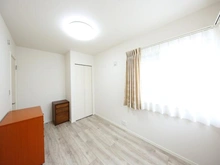 【神奈川県/大和市つきみ野】大和市つきみ野1丁目　戸建 洋室