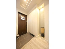 【神奈川県/大和市つきみ野】大和市つきみ野1丁目　戸建 玄関