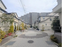 【神奈川県/大和市つきみ野】大和市つきみ野1丁目　戸建 前面道路