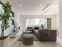 【神奈川県/横浜市青葉区田奈町】横浜市青葉区田奈町　戸建 リビング：※家具・調度品は販売価格に含まれておりません