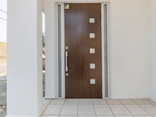 【神奈川県/横浜市青葉区田奈町】横浜市青葉区田奈町　戸建 玄関