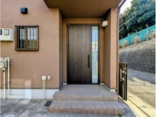 【神奈川県/大和市柳橋】大和市柳橋3丁目　戸建 玄関