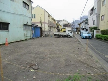 【神奈川県/川崎市川崎区小田】川崎市川崎区小田5丁目　新築戸建 C棟／全6棟 現地（建築前）：全6区画　手前3区画目