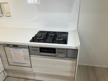 【神奈川県/川崎市川崎区小田】川崎市川崎区小田5丁目　新築戸建 F棟／全6棟 3面コンロ