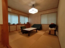 【長野県/北佐久郡軽井沢町大字軽井沢】軽井沢町大字軽井沢字林ノ根　戸建 和室：価格に家具・調度品は含まれません。