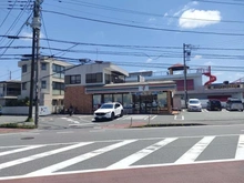 【神奈川県/大和市つきみ野】大和市つきみ野5丁目　戸建 セブンイレブン　大和つきみ野駅北店（現地より約300m）