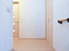 【神奈川県/川崎市川崎区殿町】川崎市川崎区殿町2丁目　戸建 玄関