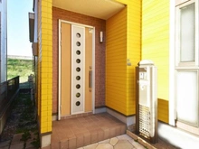 【神奈川県/川崎市川崎区殿町】川崎市川崎区殿町2丁目　戸建 玄関