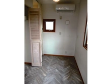 【神奈川県/大和市西鶴間】大和市西鶴間6丁目 戸建 洋室：家具・調度品は販売価格に含まれません。