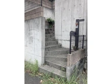 【東京都/町田市金井】町田市金井8丁目　戸建 アプローチ
