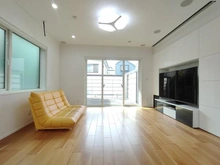 【東京都/町田市小川】町田市小川2丁目　戸建 リビング