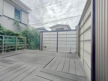 【東京都/町田市小川】町田市小川2丁目　戸建 庭：ウッドデッキ