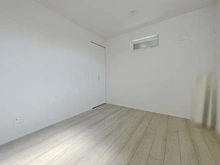 【神奈川県/川崎市川崎区渡田山王町】川崎市川崎区渡田山王町新築戸建　B棟 洋室：1階約5.6帖