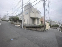 【神奈川県/横浜市南区中里】南区中里2丁目　中古戸建 前面道路