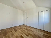 【神奈川県/横浜市中区豆口台】横浜市中区豆口台　新築戸建 洋室：約5.4帖※電気点灯なし