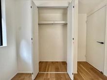 【神奈川県/横浜市中区豆口台】横浜市中区豆口台　新築戸建 収納：約5帖※電気点灯なし