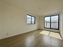 【神奈川県/横浜市保土ケ谷区仏向町】横浜市保土ケ谷区仏向町　新築戸建　1号棟/全2棟 洋室：約7.7帖