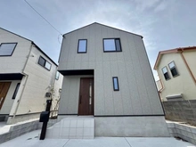 【神奈川県/横浜市保土ケ谷区仏向町】横浜市保土ケ谷区仏向町　新築戸建　2号棟/全2棟 外観：全2棟/写真真ん中